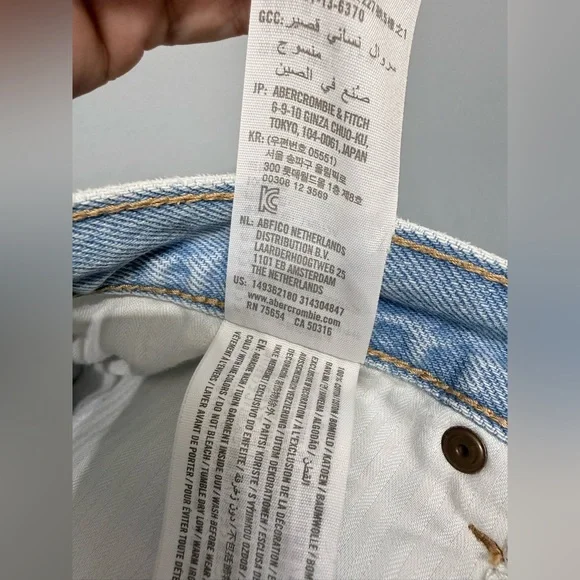 Abercrombie & Fitch Women’s Light Blue High Rise Denim Shorts Distressed Size 6 - Picture 9 of 10